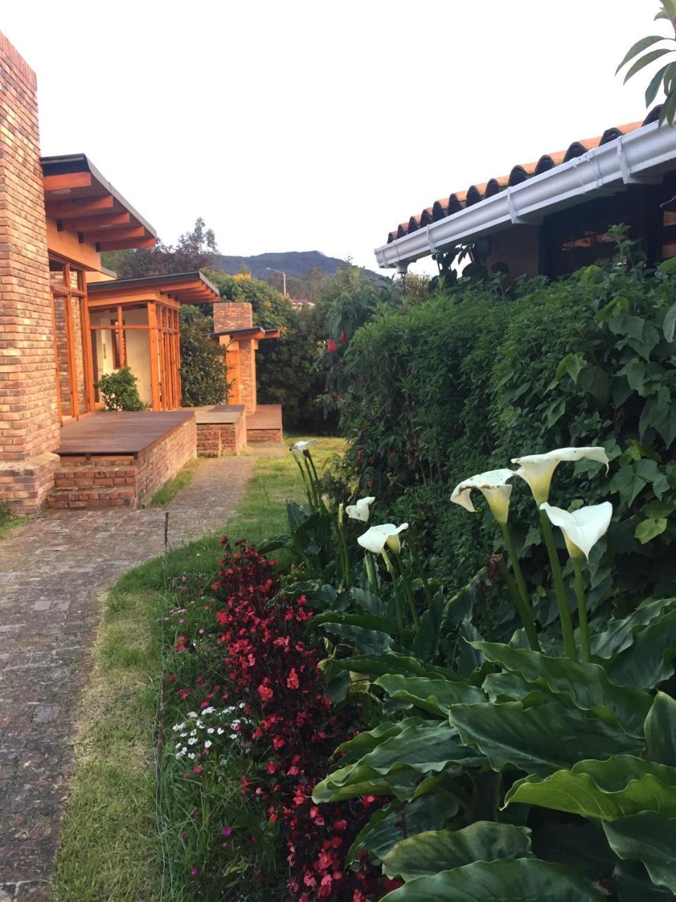 Titue Refugio , Cabanas Ла-Калера Экстерьер фото
